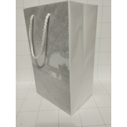 Bolsa forrada con papel de china blanco, fondo con impresión
